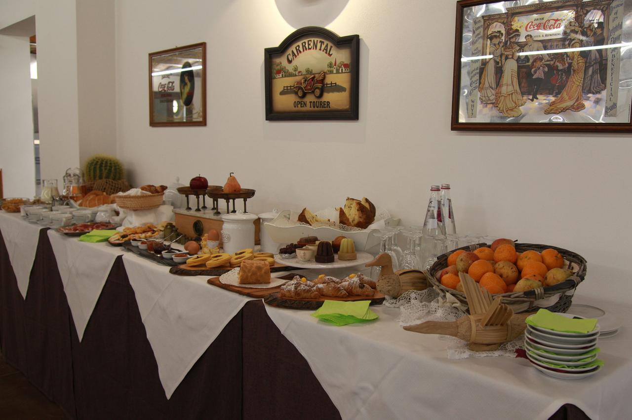 Oasi Bianca Hotel Pomposa Buitenkant foto