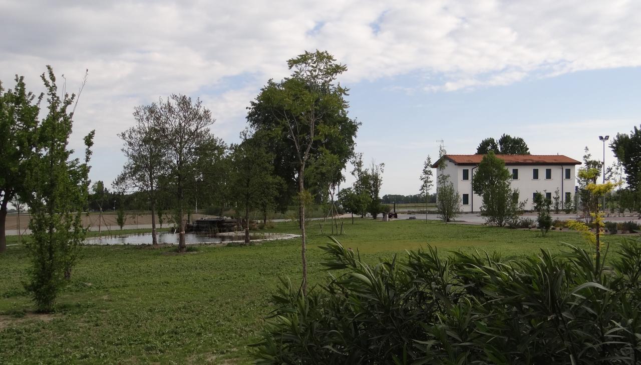 Oasi Bianca Hotel Pomposa Buitenkant foto