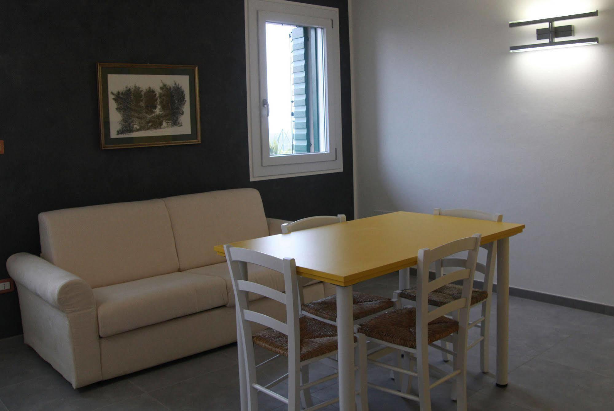 Oasi Bianca Hotel Pomposa Buitenkant foto